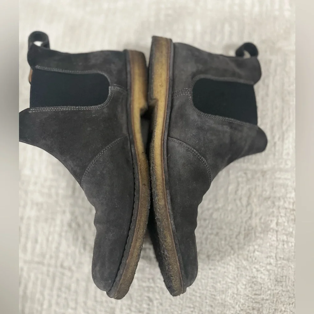Vince Sawyer Suede Chelsea Boots